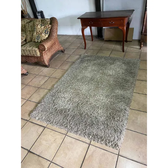 Alfombra De Area, Importada. Como Nueva Mide 2 Mt X 1, 40 Mt