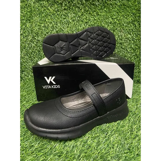 Zapatos Escolares Para Niñas Marca Vitakids, Modelo 1576