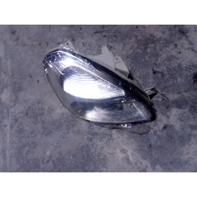 Faro Derecho Daewoo Nubira 2000 / 2002