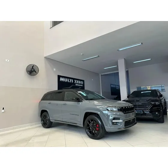 Jeep Commander Blackhawk 2.0t 272hp Hurricane 4x4 At9