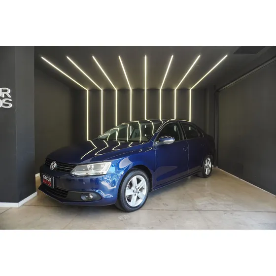 Volkswagen Vento 2.5 Luxury 170cv