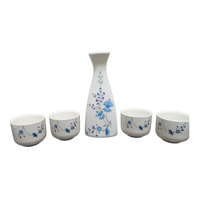 Set De Sake Japones Botella 4 Vasitos Liquido Fallas De Caja