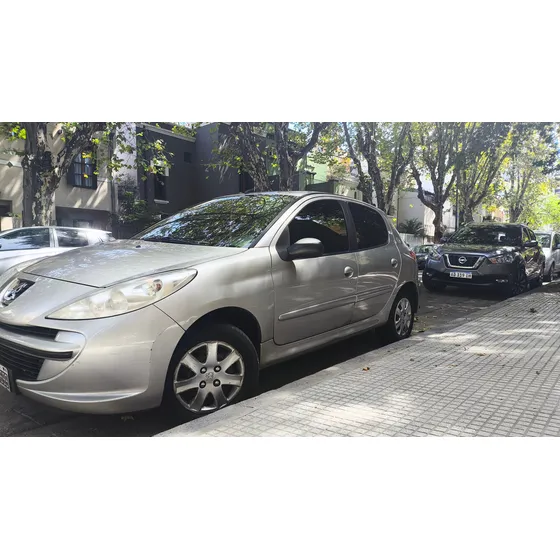 Peugeot 207 1.4 Allure 75cv