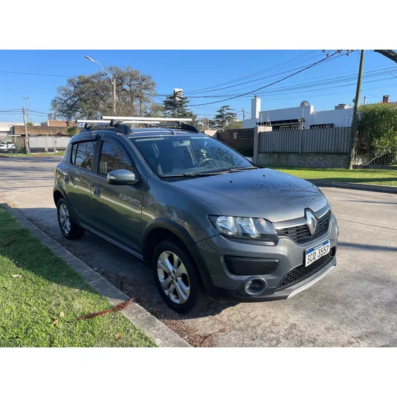 Renault Sandero Stepway 1.6 Privilege 105cv