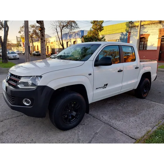 Volkswagen Amarok Comfortline 4x2 140hp