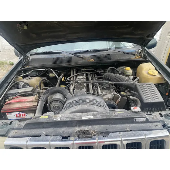 Jeep Grand Cherokee Laredo L6 4x2 At