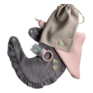 Kit Para Bebe De Babero, Chupete Alimentador Y Paño Kit Para Bebe De Babero, Chupete Alimentador Y Paño