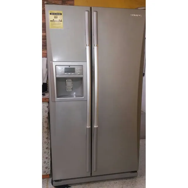 Nevera Frigilux 19.6pies, Doble Puerta