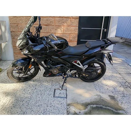 Rouser As200