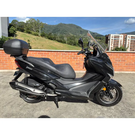 Kymco Xtown 300