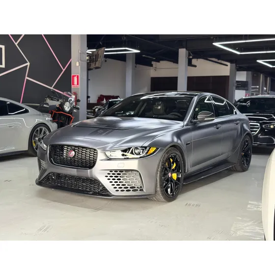 Jaguar Xe Sv Project 8