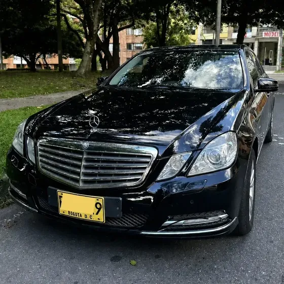 Mercedes-Benz E200 2011 2.0 W212