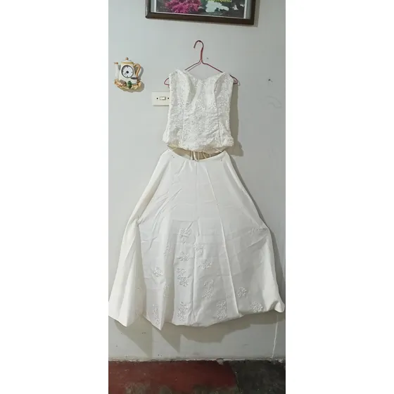Vestido De Novia Y Vestido De Fiesta Morado