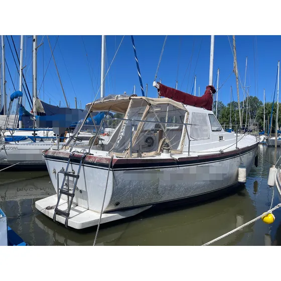 Motovelero Aries Trophy Timonera Cubierta Volvo Penta Diesel