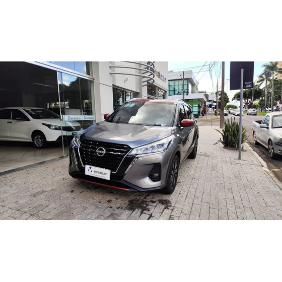 Nissan Kicks Xplay Cvt
