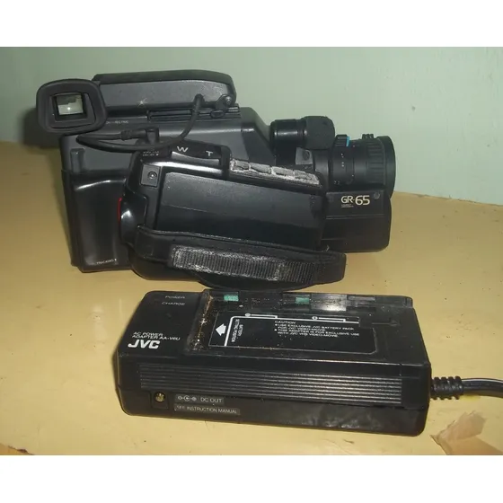 Filmadora Jvc Compacta Vhs  Gr-65 - Com Carregador