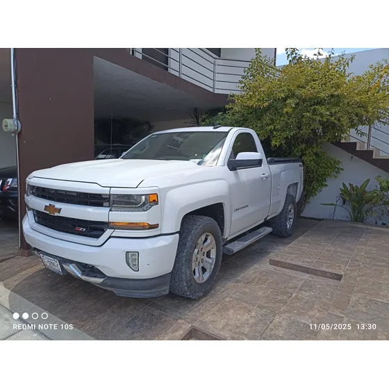 Chevrolet Cheyenne 5.4 2500 Doble Cab Lt Z71 4x4 At