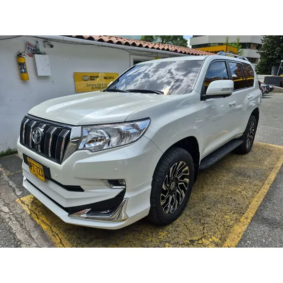 Toyota Prado 2.8 Tx-l Toyota Prado 2.8 Tx-l Diesel At Blindaje 2+