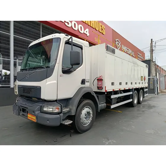 Volvo Vm 270 Ano 2022 Comboio