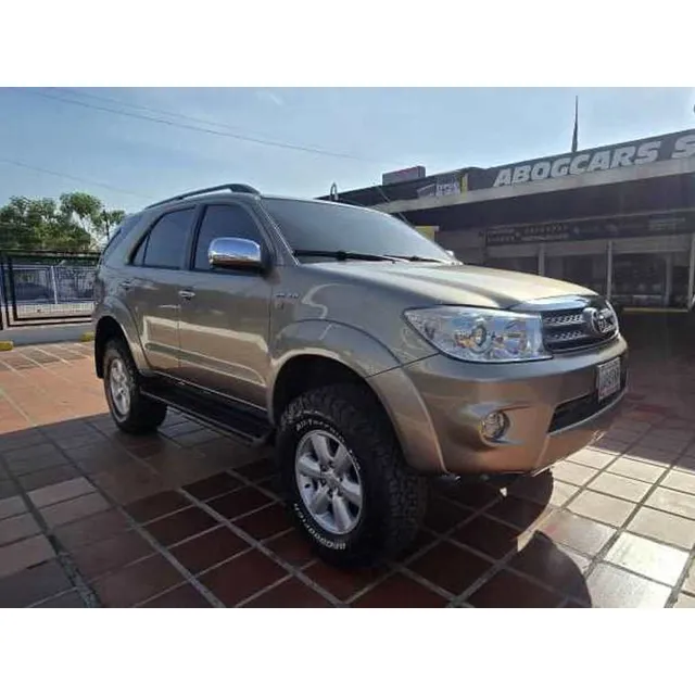 Toyota Fortuner Sr