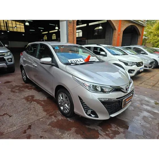 Toyota Yaris 1.5 107cv Xls Pack Cvt
