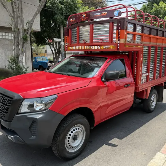 Nissan Np300 2024 2.5 Chasis Cabina Mt Ac Vdc