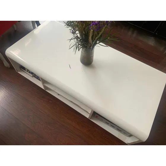 Mesa De Centro Blanca Redondeada