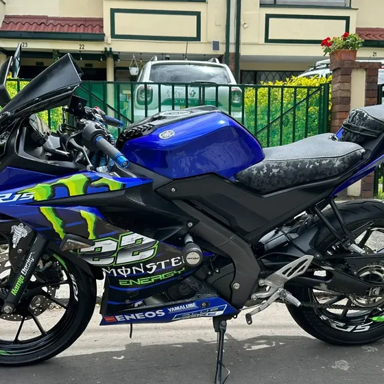 Yamaha R15 V3