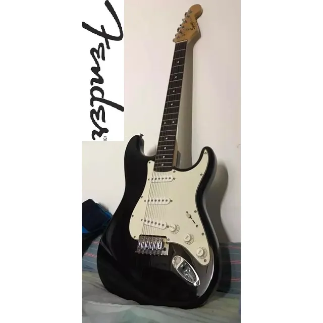 Guitarra Squier Fender Usada