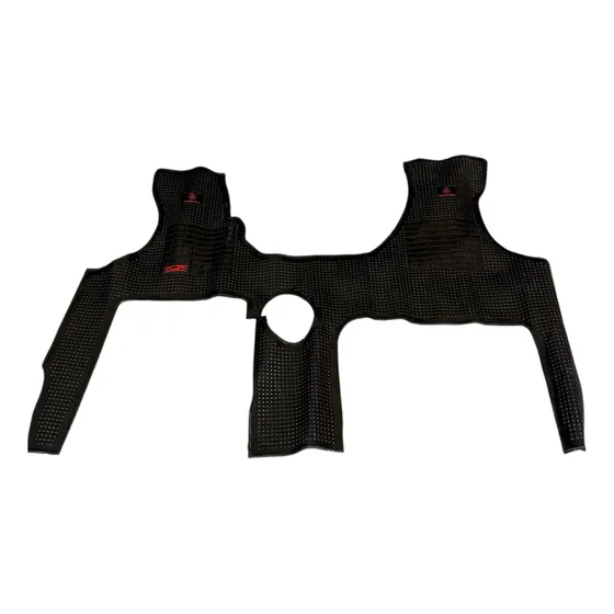 Cubre Alfombras Vapren Para M. Benz 1620/1218 Cab.simple