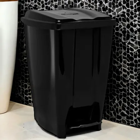 Lixeira Atacadao Jaguar 40l Branco/preto Basculante