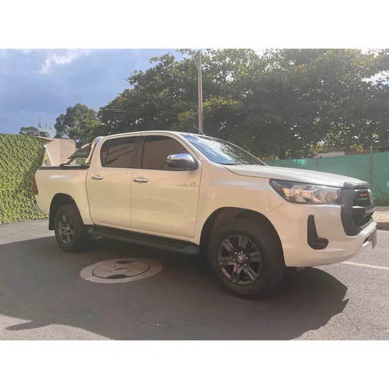 Toyota Hilux 2.4l
