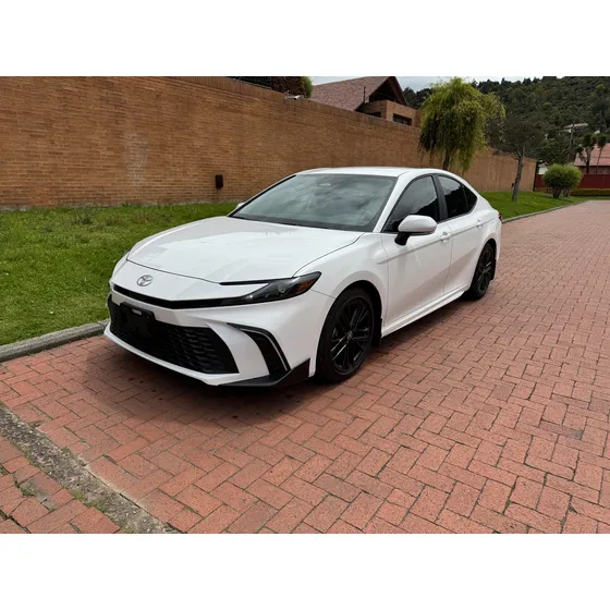 Toyota Camry Se Híbrido