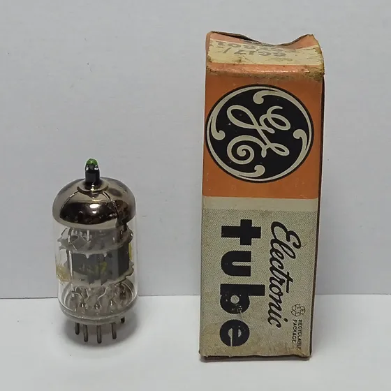Tubo De Vacio 6gj7 / Ecf801 General Electric 9 Pines