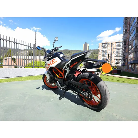 Ktm Duke 390 Blanca Unico Dueño