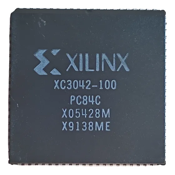 Xc3042-100pc84c Circuito Integrado Programable