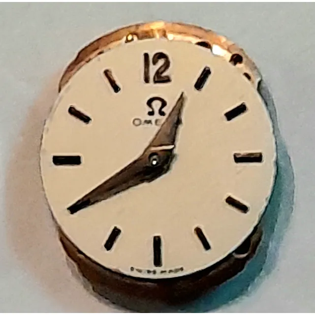 Antigua Máquina De Reloj Dama Omega, C.244 Funciona