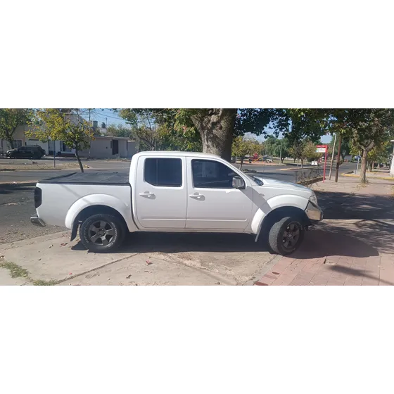 Nissan Frontier 2.5 Le Cab Doble At 4x4