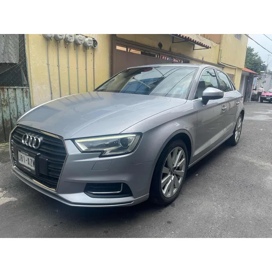 Audi A3 1.4 Sedán Select At Dsg