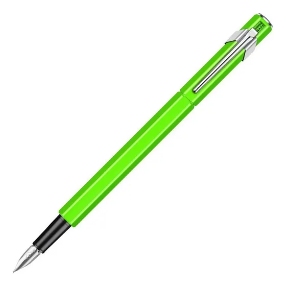 Pluma Fuente Caran D'ache 849.