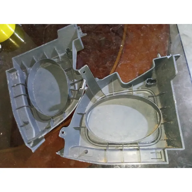 Tapa Corneta Spark Plastico Compuerta Tapicería Maleta