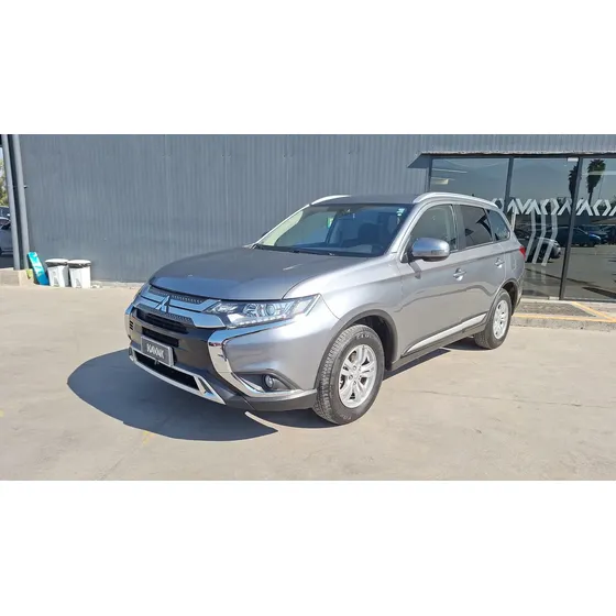 Mitsubishi Outlander 2023
