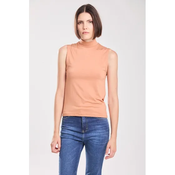 Remera Calce Fit Sin Mangas De Viscosa Cinnamon Koxis Mujer