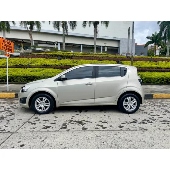 Chevrolet Sonic 1.6 Lt 5 P