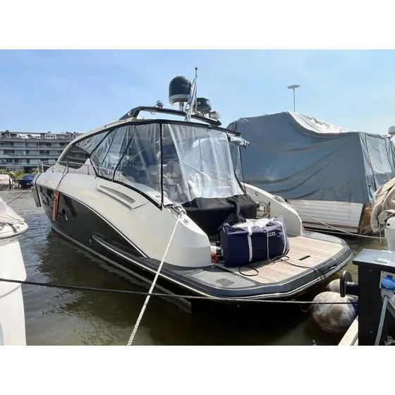 Genesis Delta 2013 - 2 Volvo330hp - Roca & Terrizzano Barcos