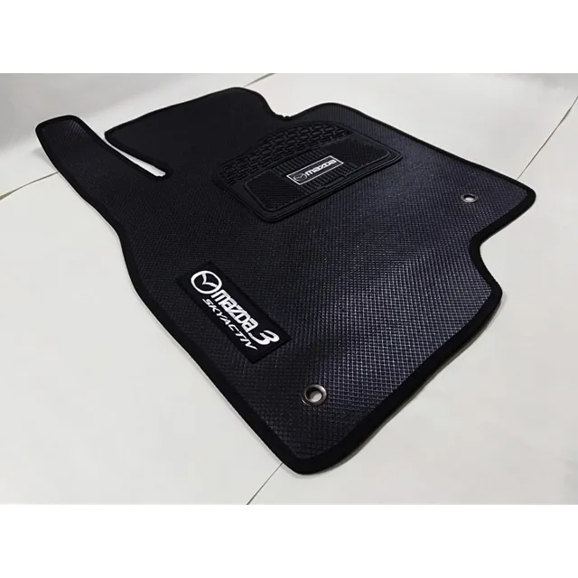 Tapetes Delanteros Mazda 3 2015 - 2020 En Pvc