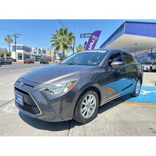 Toyota Yaris 1.5 R Le Mt