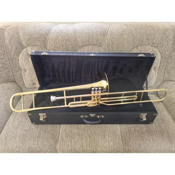 Trombone De Pisto Weril F670 Sib Laqueado - Usado