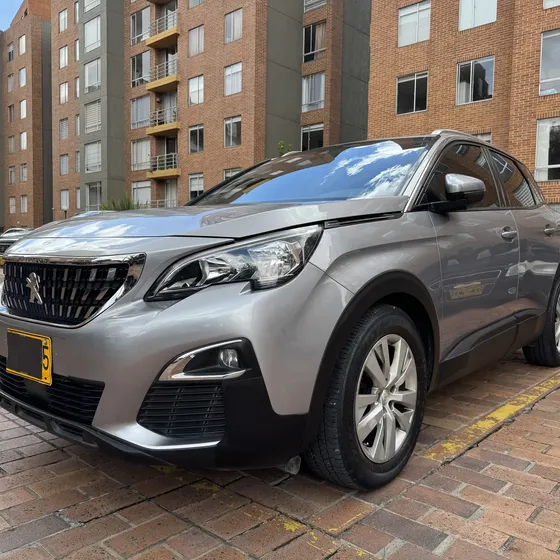 Peugeot 3008 2021 1.6 Active