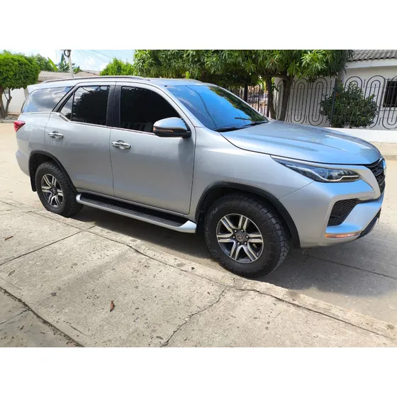 Toyota Fortuner 2.4
